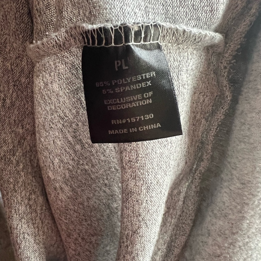 Coquette Style Soft Gray Knit Top - Picture 7 of 7